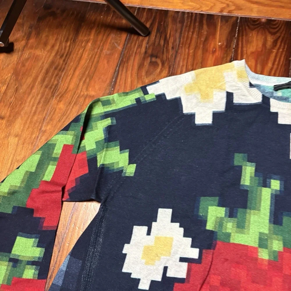 High Use Claire Campbell Digital Pixel Strawberry Daisy Pullover Sweater S New